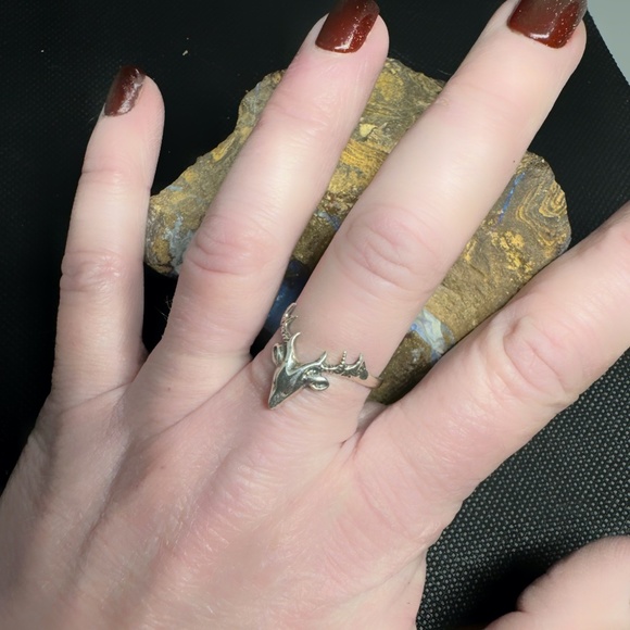 Sterling Silver Stag Ring - Picture 1 of 4